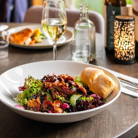 Pet-friendly Forest Escape *